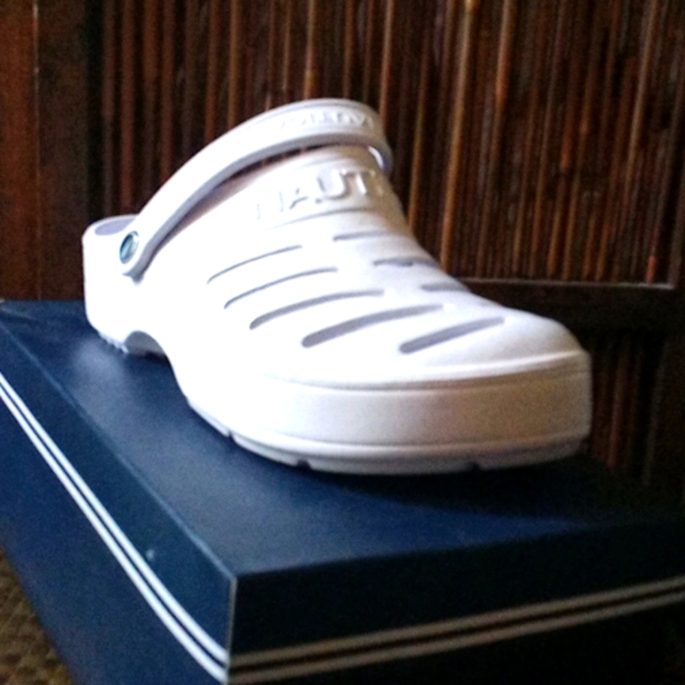 Nautica Clogs